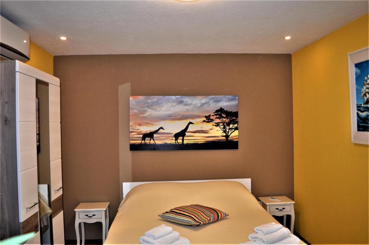 Studio Apartments Luka Biograd - เบนโควัส ภายนอก รูปภาพ