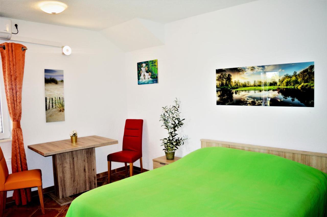 Studio Apartments Luka Biograd - เบนโควัส ภายนอก รูปภาพ